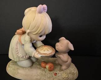 Precious Moments "You're Just As Sweet As Pie" Figurine