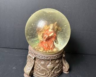 Angel Playing Mandolin Musical Snow Globe