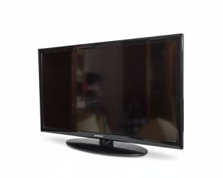 Samsung 32-Inch 720p LCD HDTV LN32C450 with Remote
