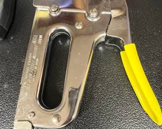 Arrow T Insulated Wire and Cable Staple Gun