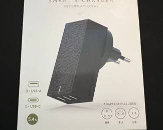 Native Union Smart 4 Charger International