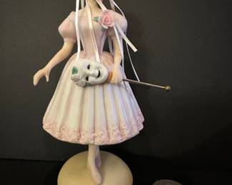 The Entertainers Ballerina Figurine by Ellen Williams