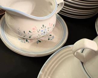 Fascino by Yamaka Stoneware Dinnerware Set fourth image