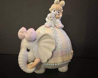 Precious Moments "Let's Keep In Touch" Elephant Music Box