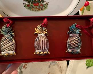 Lenox Williamsburg Pineapple Ornaments Set
