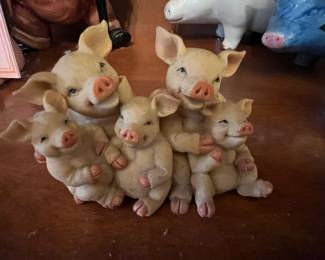 Figurine of a Pig Family