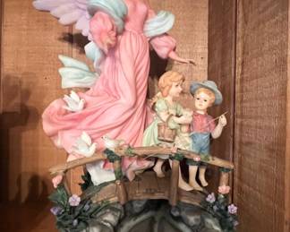 Leonardo Collection Angel with Children Figurine