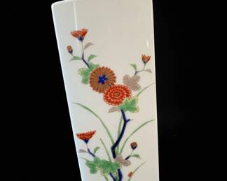 Fukagawa Vase with Floral Motif
