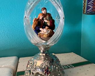 Ardleigh Elliot "The Holy Family" Crystal Egg Music Box