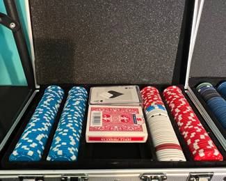 Hoyle Products Poker Chip Set