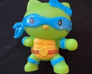 Hello Kitty x Leonardo McDonalds Happy Meal Figurine