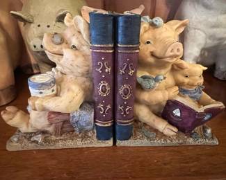Resin Pig Bookends