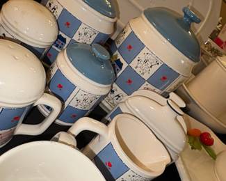 Farmhouse Animal Ceramic Kitchenware Set third image