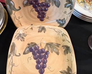 Meritage by Noble Excellence Grapes Square Platter