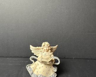 Sarahs Angels Carolina Figurine