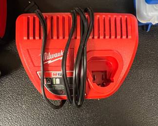 Milwaukee  M LithiumIon Battery Charger
