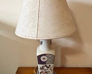 Vintage Imari Style Porcelain Table Lamp with Floral Motif