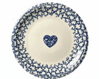 Tienshan Folk Craft Blue Sponge Heart Plate
