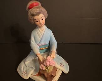 Vintage Geisha Figurine with Flowers