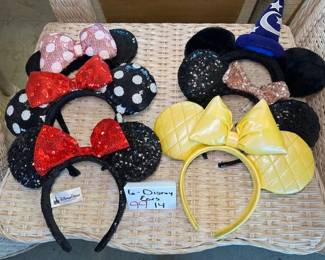 6 Disney Ears 