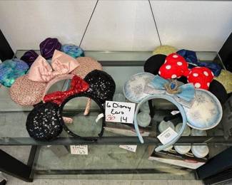6 Disney Ears 