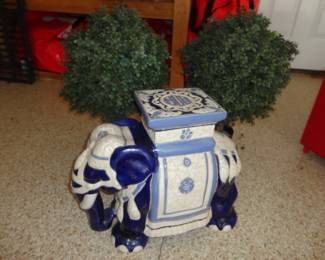 1970's Ceramic Elephant Chinoiserie Plant Stand