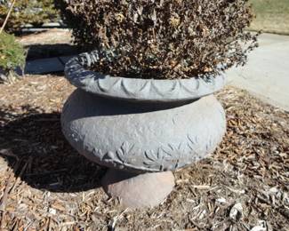 There are 3 of these large Planters