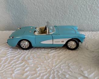 Lot #29 Hot Wheels Corvette Gift Pack & Classic Die-Cast Corvette Model Car Collection