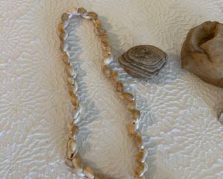 Lot #49 Vintage Shell & Stone Jewelry with Natural Mineral Specimens – Estate Collection