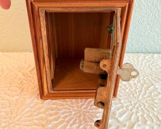 Lot #384 ?? Vintage Locking Post Office Box Bank – USPS Mailbox Door Style Savings Bank