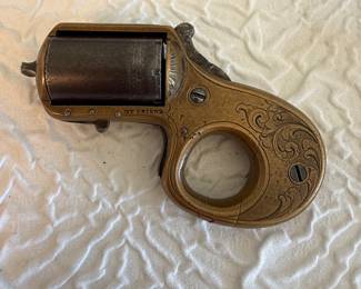 Offered here is a striking antique knuckle duster, historically known as “My Friend,” a compact personal-defense weapon dating to the late 19th century Victorian era. These distinctive pieces were designed for discreet carry and were favored for personal protection during a time when concealed self-defense items were increasingly popular.