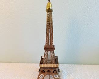 Lot #373 Vintage Eiffel Tower Decanter – Paris Novelty Liquor Bottle with Metal Pour Spout