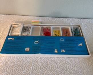 This is a Monopoly Denver Edition real estate trading game produced by USAopoly. The game features local Denver landmarks and properties, including Lower Downtown and Coors Field. It includes all standard Monopoly components such as dice, property cards, tokens, houses, and hotels, organized in a compartmentalized box. Suitable for 2-8 players ages 8 and up, this edition offers a unique twist on the classic Monopoly game with a Denver city theme, authorized and officially licensed by Hasbro.
Please defer to photos for condition. 15% Buyer's Premium. We only ship with USPS Priority Mail Flat Rate Shipping. Items with value over $100 shipping insurance must also be charged to you to protect your purchase. Please contact us regarding shipping in advance if you have any questions.