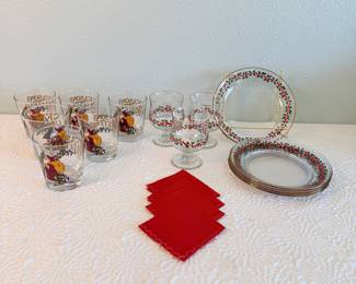 Lot #366 Vintage Christmas Dishes & Holiday Glassware – Holly Pattern Plates, Festive Glasses & Linens