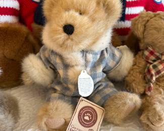 Lot #33 Boyds Bears Plush Collection – Patriotic Teddy Bears & Vintage-Style Stuffed Animals