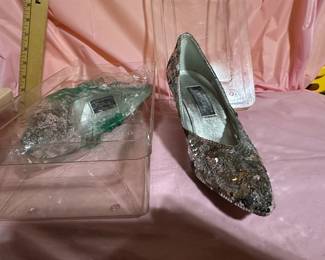 J. Renee Size 8M Shoes $8.00