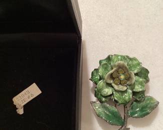 Green Flower Brooch $6.00