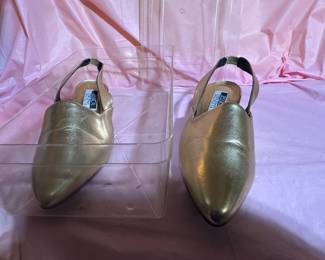 Jessica Stevens Gold Shoes Size 8.5 $4.00