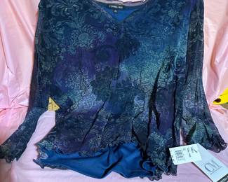 Cynthia Max size XL $5.00