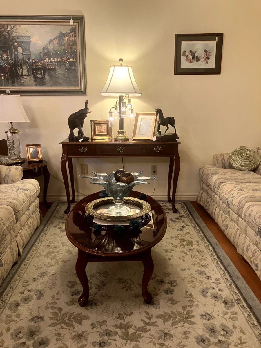 Nice Sofa Table and Coffee Table