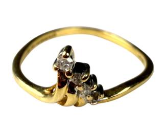10K Yellow Gold Curved Diamond Ring
