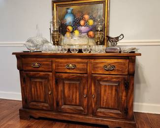 Keller Buffet excellent condition