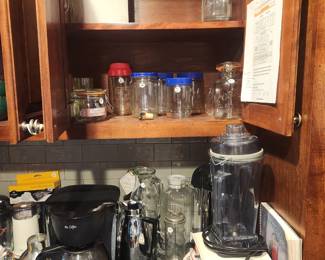 Vintage Vita-Mix Blender with VHS & Manuel/Recipe book, vintage glass Jiffy Peanut Butter jars