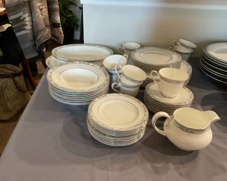 Arlington by Royal Daulton 