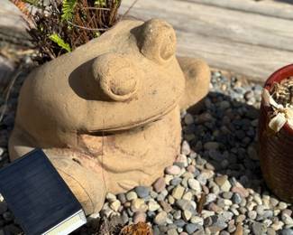 LOTS of Yard Art and Planters 