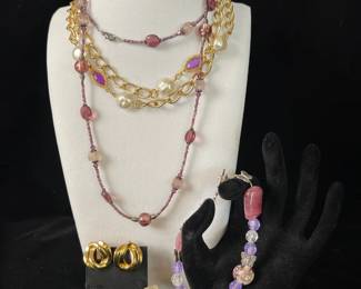 Beautiful Vintage Costume Jewelry Selection
