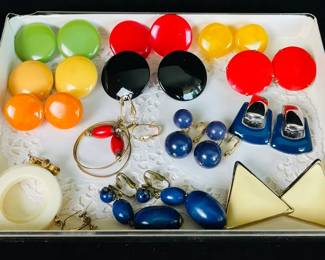 Fun Assortment Of Vintage Clip On Earrings
