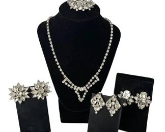 Clear Rhinestone Vintage Necklace * 1 Weiss Clip on Earrings * 2 Clip on Earrings * Brooch
