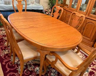 	#12	Kincaid Oak Table & Chair set with 2 leaves 42x 62-98x29	 $200.00 				
