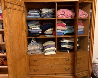 	#45	Kincaid Oak Wardrobe 44x21x75	$150 				